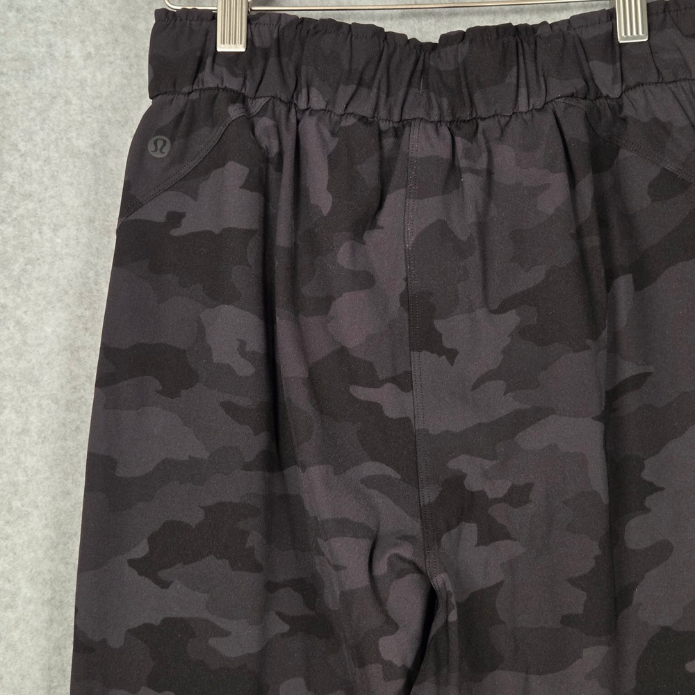 Lululemon Womens 6 Keep‎ Moving Pant 7/8 Black Gray Camo W5DBDS Pockets
